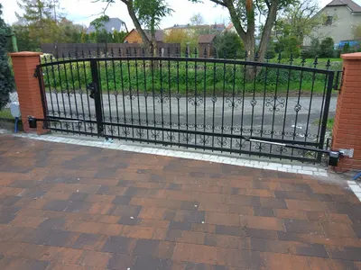 "RAFLUX" FIRMA USŁUGOWO-HANDLOWA ROSTEK RAFAŁ